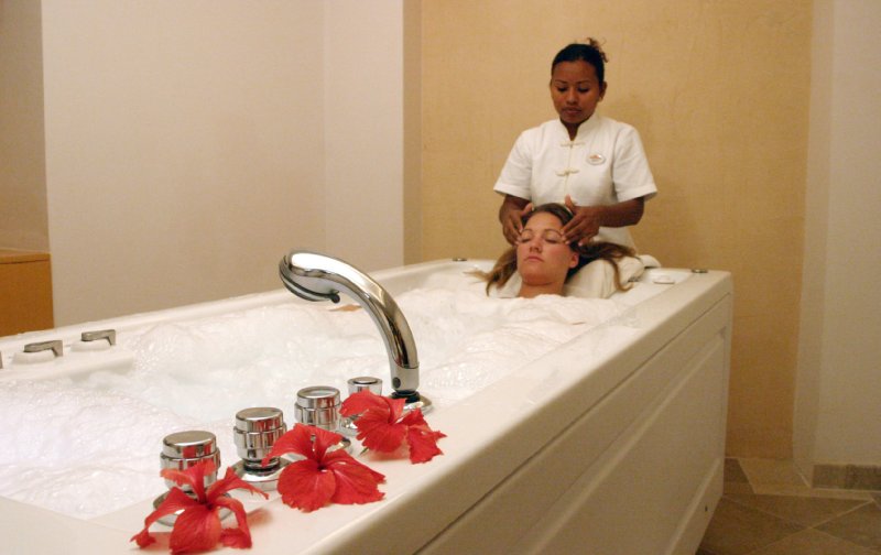 Golden Parnassus Resort & Spa