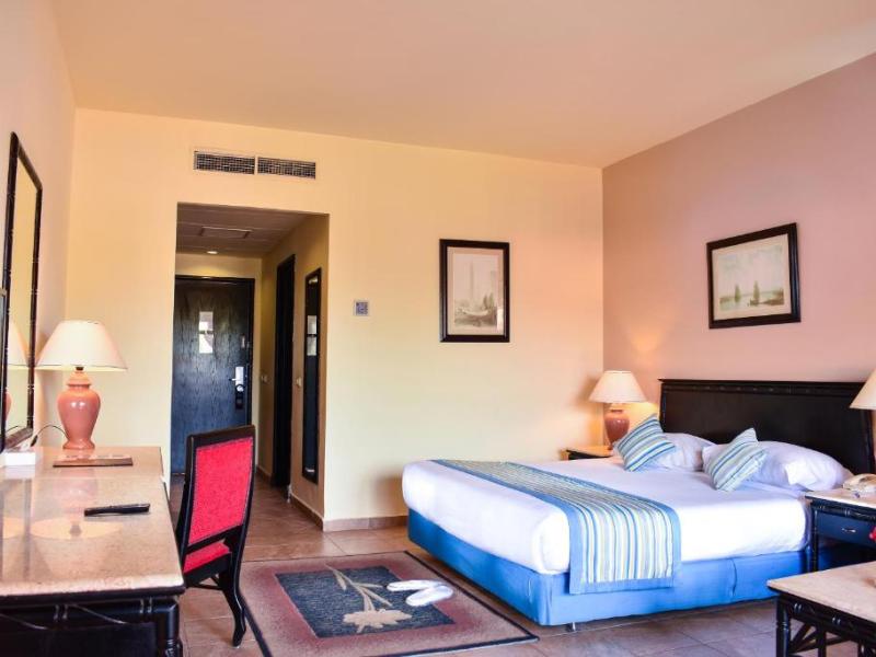 Parrotel Aqua Park Resort