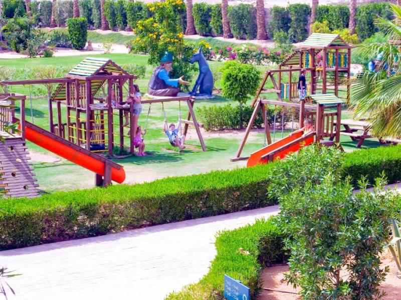 Parrotel Aqua Park Resort