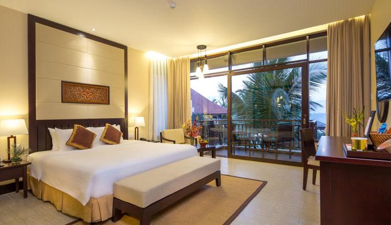 Golden Sand Resort & Spa