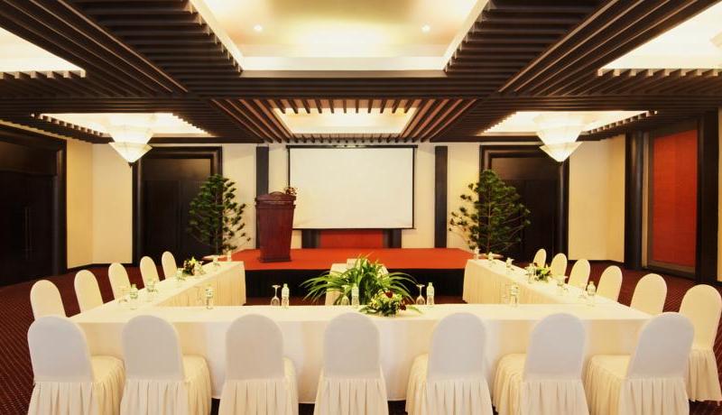 Golden Sand Resort & Spa