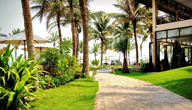 Golden Sand Resort & Spa