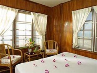 Golden Sands Beach Resort