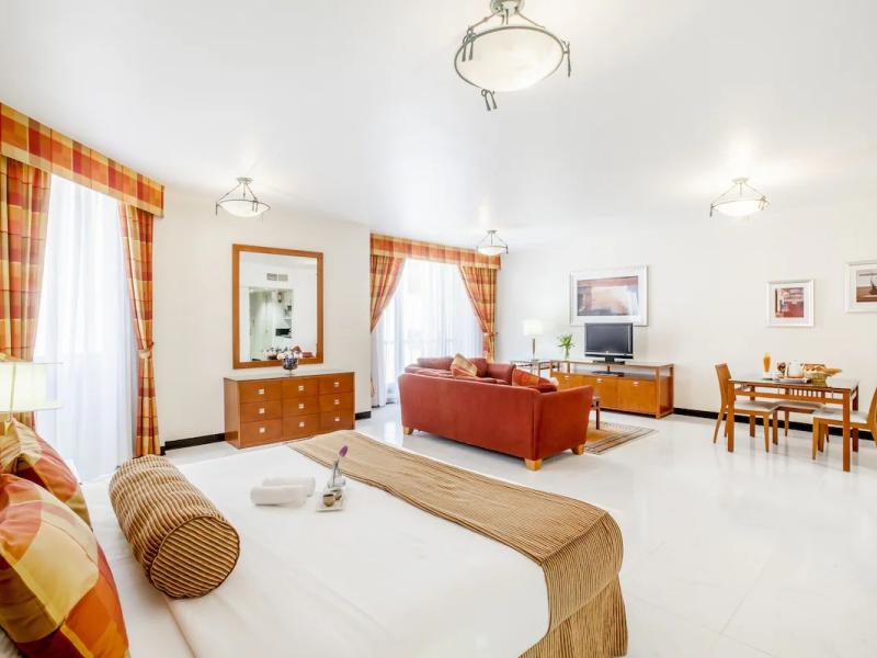 Golden Sands Hotel Apartments