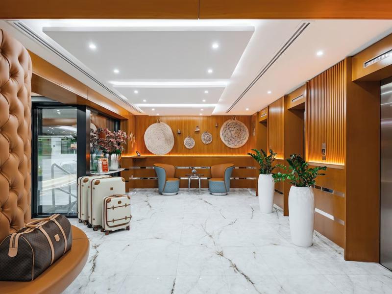 Golden Sands Hotel Apartments