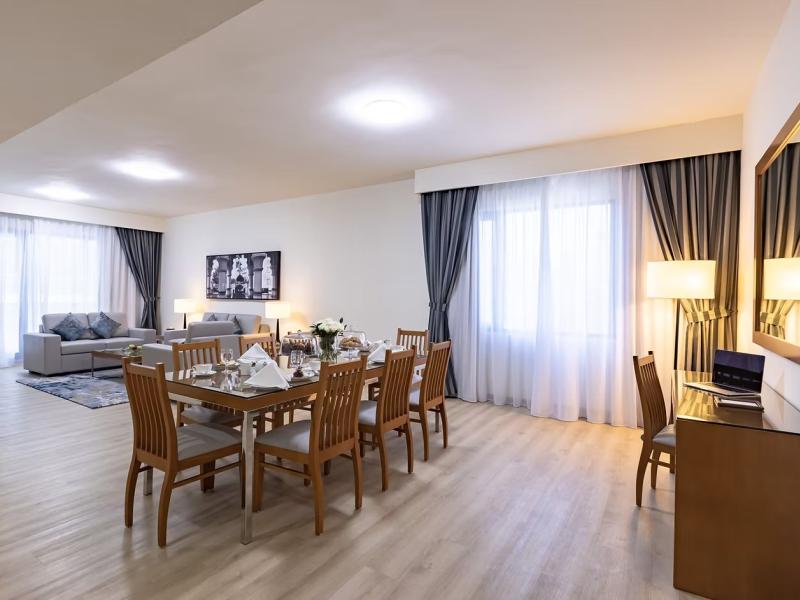 Golden Sands Hotel Apartments