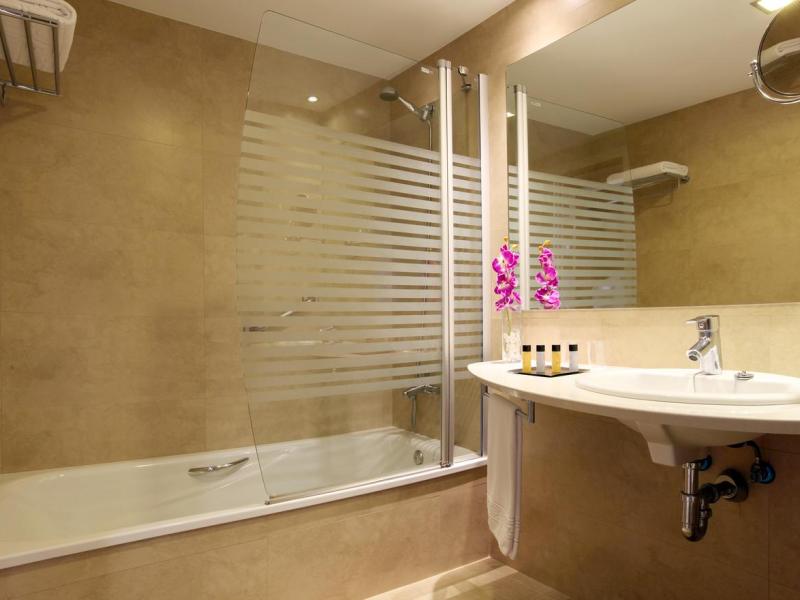 Golden Taurus Aquapark Resort