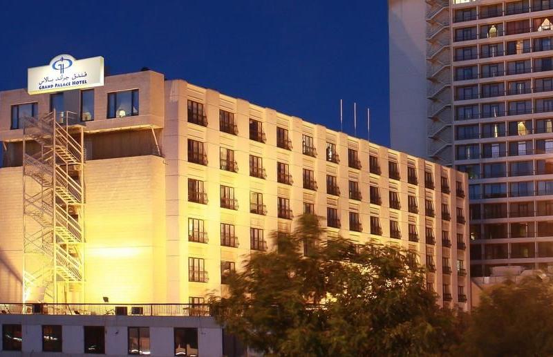 Grand Palace Hotel