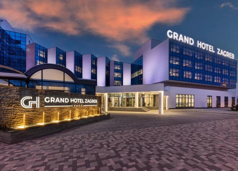 Hotel Holiday