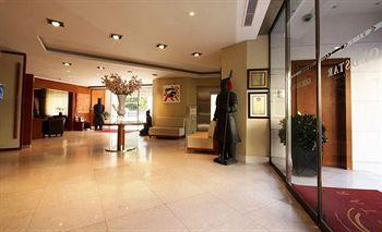 Goldstar Resort & Suites