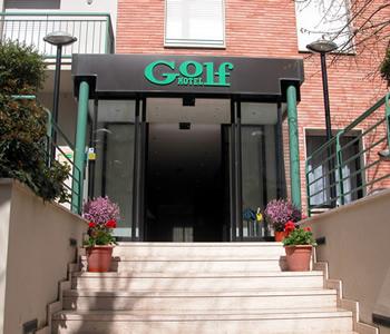 Golf Hotel