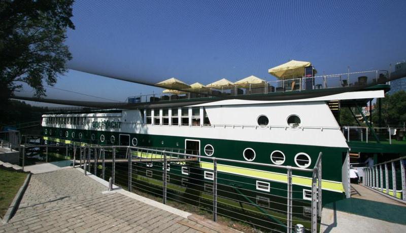 GreenYacht Hotel