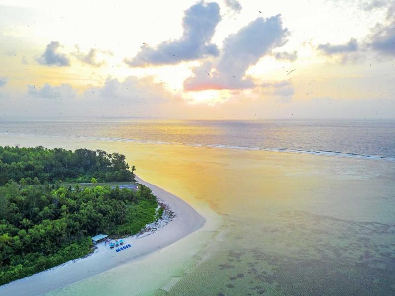 Alphonse Island Resort