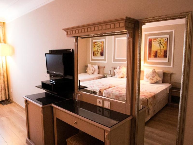Grand Medya Hotel