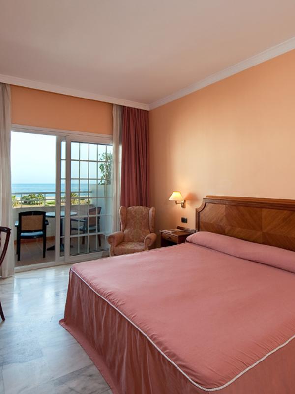 Elba Motril Beach & Business Hotel