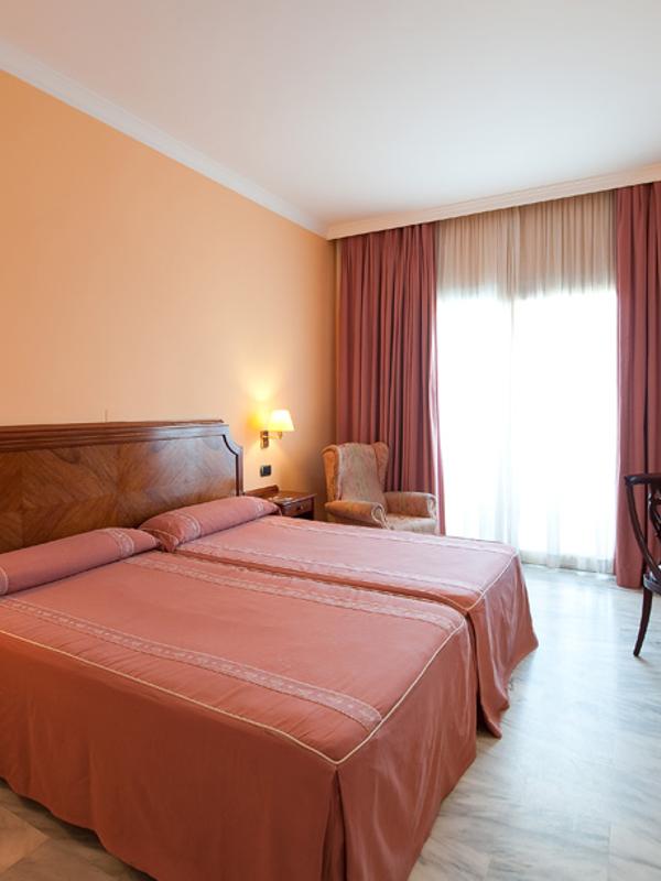 Elba Motril Beach & Business Hotel