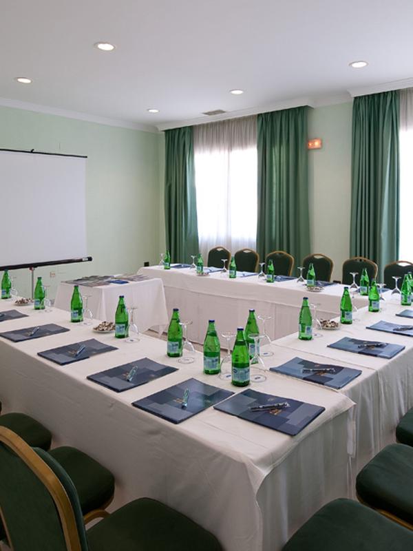 Elba Motril Beach & Business Hotel