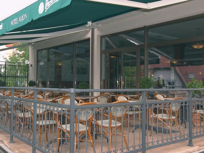 Hotel Avion