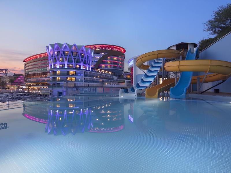 Granada Luxury Okurcalar