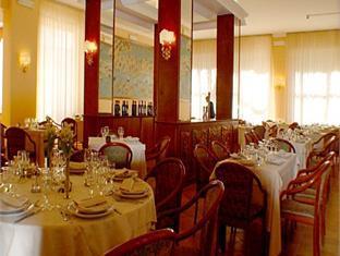 Grand Hotel Boston