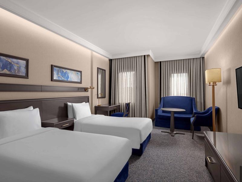 Grand Cevahir Hotel