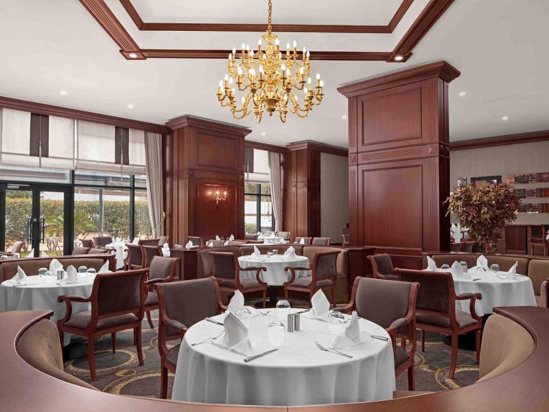 Grand Cevahir Hotel