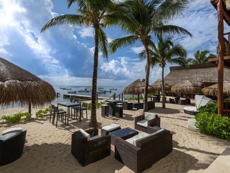 Reef Coco Beach