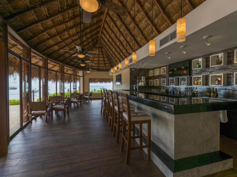 Reef Coco Beach