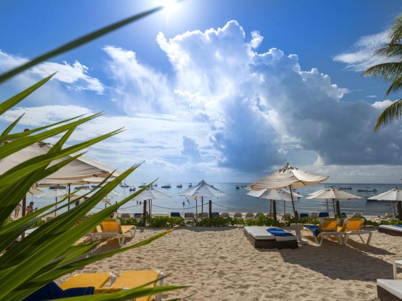 Reef Coco Beach