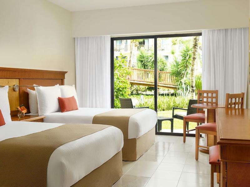 Reef Coco Beach