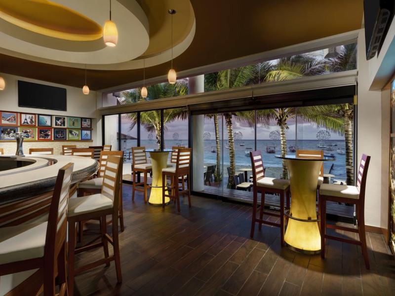 Reef Coco Beach
