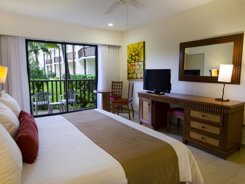 Reef Coco Beach