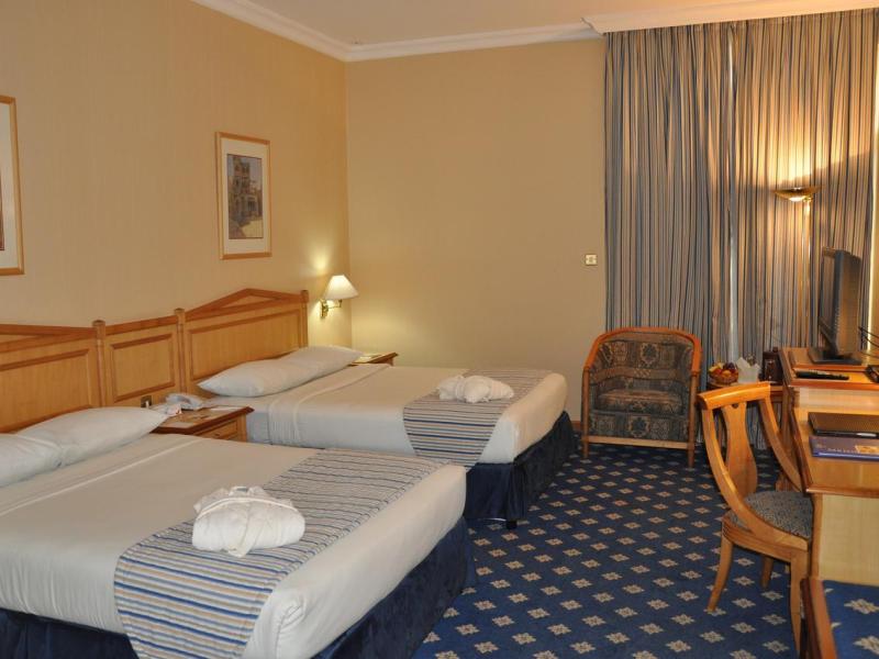 Grand Continental Flamingo