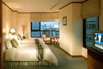 Grand Diamond Suites Hotel