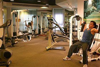 Grand Diamond Suites Hotel