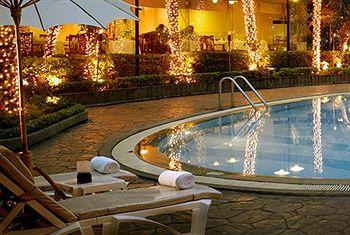 Grand Diamond Suites Hotel