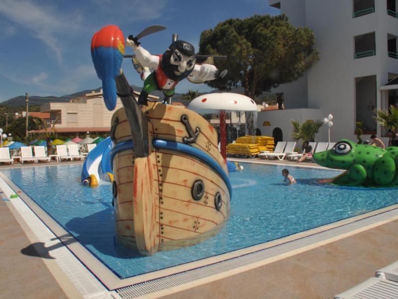 Club Hotel Grand Efe (Ozdere)