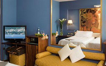 Sheraton Lake Como Hotel