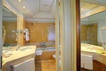 Отель Grand Hotel Et Des Palmes Италия, Палермо, фото 35
