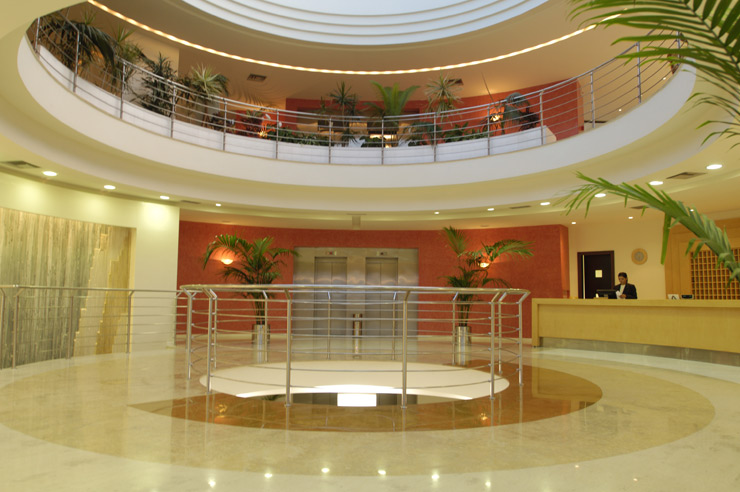 Grand Hotel Holiday Resort