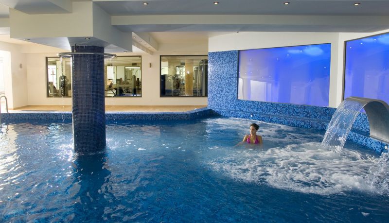 Grand Hotel Holiday Resort