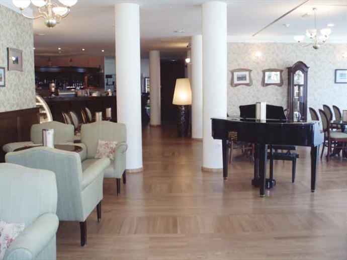 Ramada Hotel & Suite