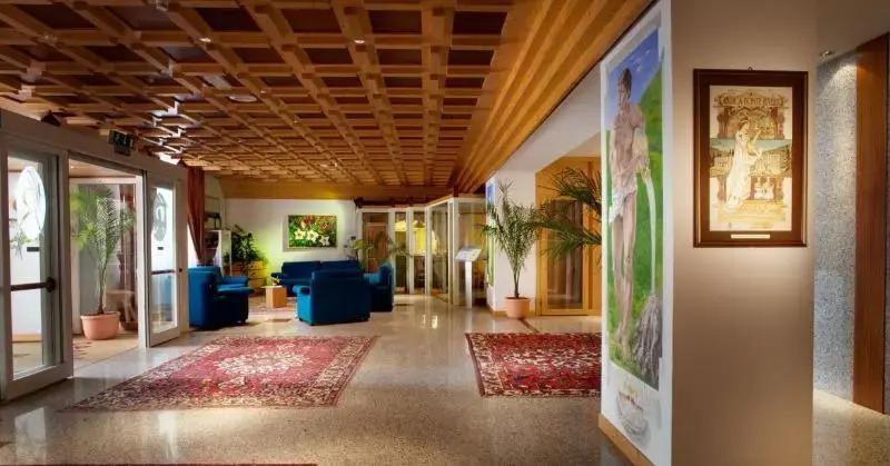 Grand Hotel Rabbi