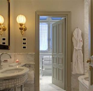 Grand Hotel Villa Cora