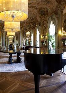 Grand Hotel Villa Cora