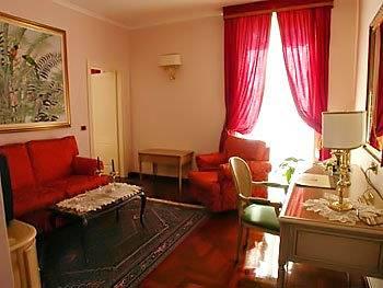Grand Hotel Villa Politi