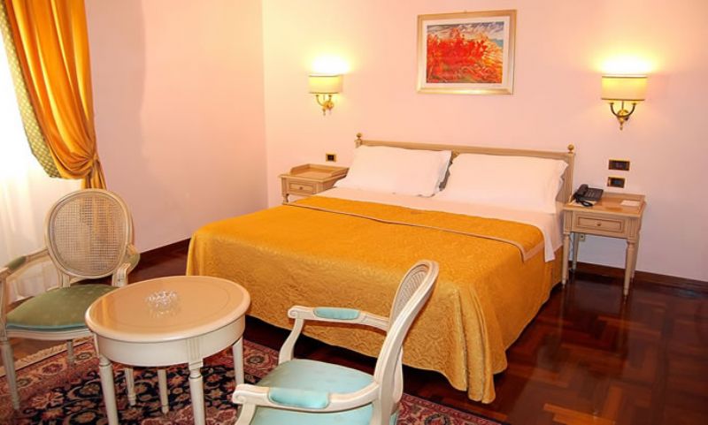 Grand Hotel Villa Politi