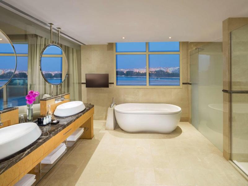 Grand Hyatt Doha Hotel & Villas