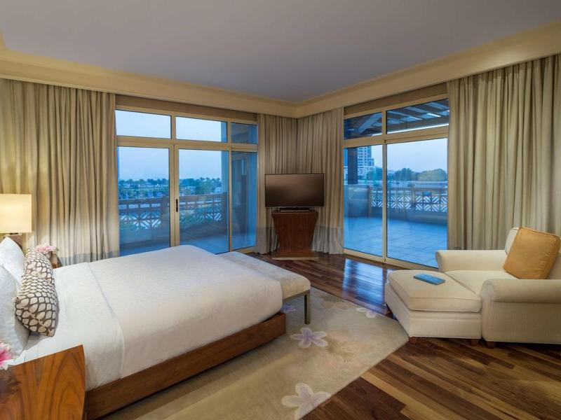 Grand Hyatt Doha Hotel & Villas