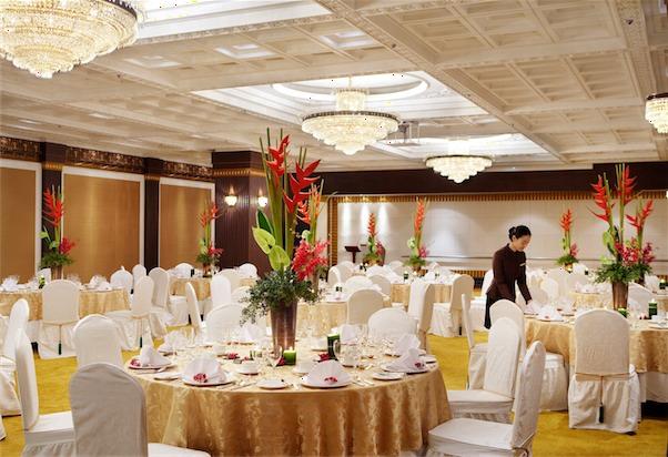 GrandIntercontinental Parnas